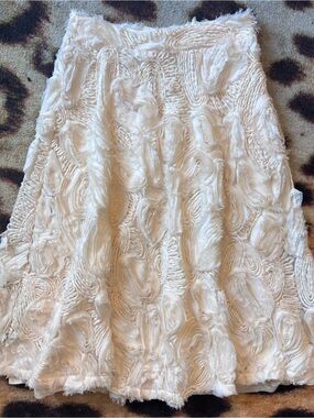 HD in Paris Raw Edge Embroidered Ruffle Skirt 0 Small